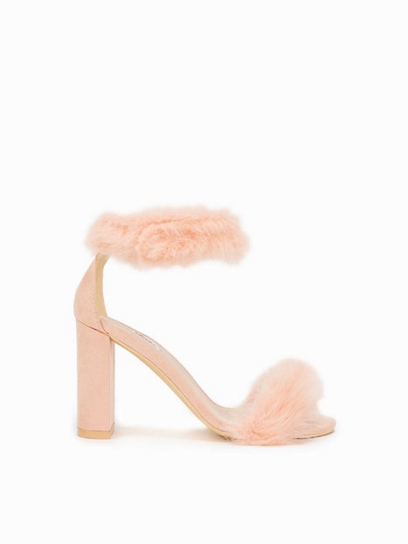 block heel fluffly sandal pink